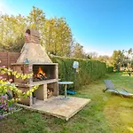 Romantic Pet Friendly House Orhideja - By Tourist Agency Leut 別荘 プリヴラカ