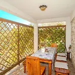 別荘 Romantic Pet Friendly House Orhideja - By Tourist Agency Leut *