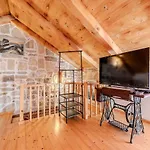 Romantic Pet Friendly House Orhideja - By Tourist Agency Leut *