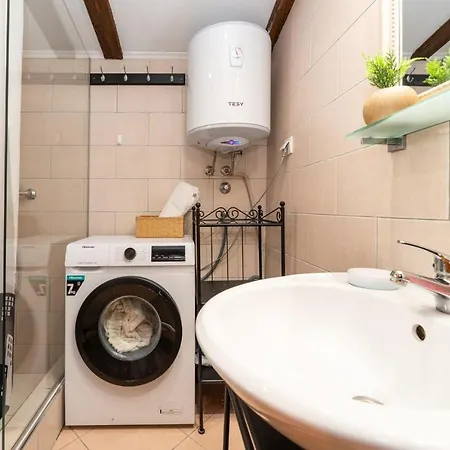 Romantic Pet Friendly House Orhideja - By Tourist Agency Leut 度假居 *