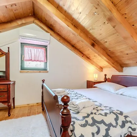 Romantic Pet Friendly House Orhideja - By Tourist Agency Leut * 普利拉卡