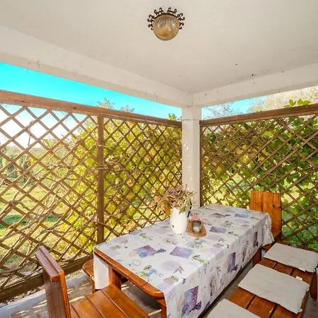 Romantic Pet Friendly House Orhideja - By Tourist Agency Leut