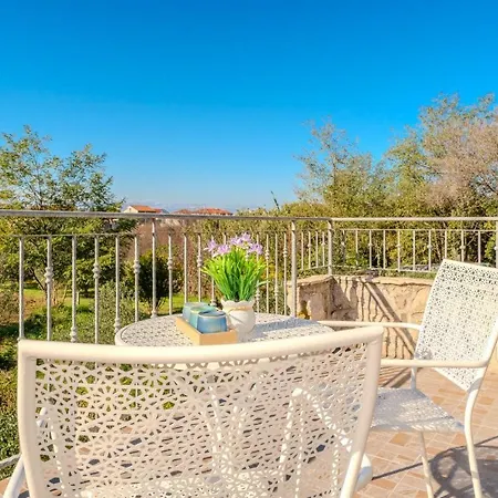 度假居 Romantic Pet Friendly House Orhideja - By Tourist Agency Leut