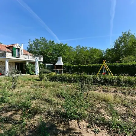 Romantic Pet Friendly House Orhideja - By Tourist Agency Leut