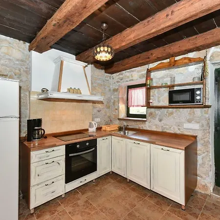 Romantic Pet Friendly House Orhideja - By Tourist Agency Leut Tatil Evi Privlaka (Zadar)