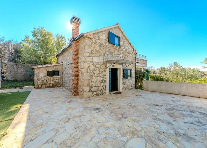 بيت للعطل Romantic Pet Friendly House Orhideja - By Tourist Agency Leut *