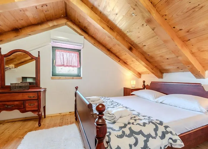 Romantic Pet Friendly House Orhideja - By Tourist Agency Leut * 프리블라카