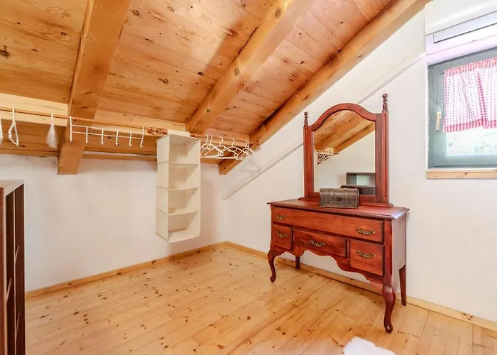 Romantic Pet Friendly House Orhideja - By Tourist Agency Leut * بريفلاكا