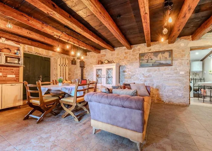 Romantic Pet Friendly House Orhideja - By Tourist Agency Leut بيت للعطل بريفلاكا