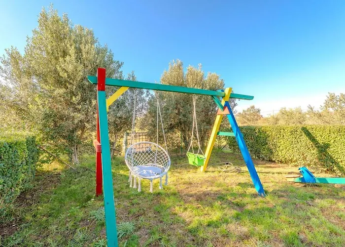 Romantic Pet Friendly House Orhideja - By Tourist Agency Leut 펜션 프리블라카
