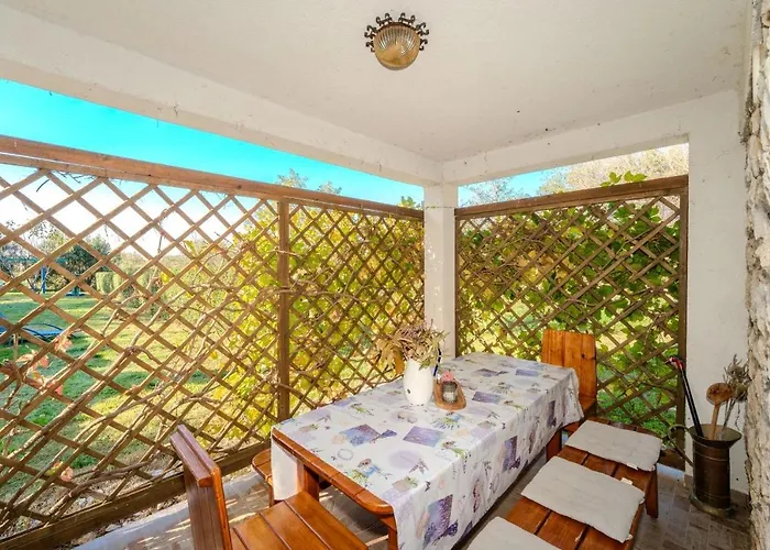 Romantic Pet Friendly House Orhideja - By Tourist Agency Leut