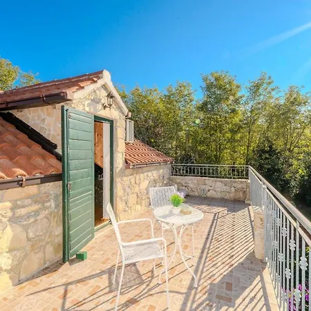 Romantic Pet Friendly House Orhideja - By Tourist Agency Leut Σπίτι διακοπών *