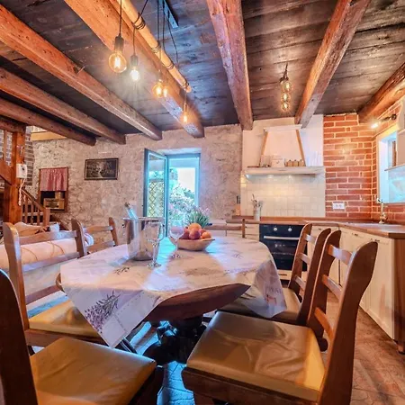 Romantic Pet Friendly House Orhideja - By Tourist Agency Leut * Privlaka