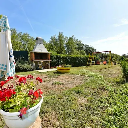 Romantic Pet Friendly House Orhideja - By Tourist Agency Leut Holiday home *