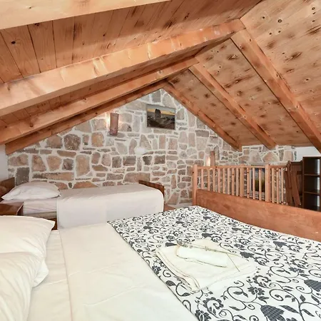Romantic Pet Friendly House Orhideja - By Tourist Agency Leut Holiday home Privlaka (Zadar)
